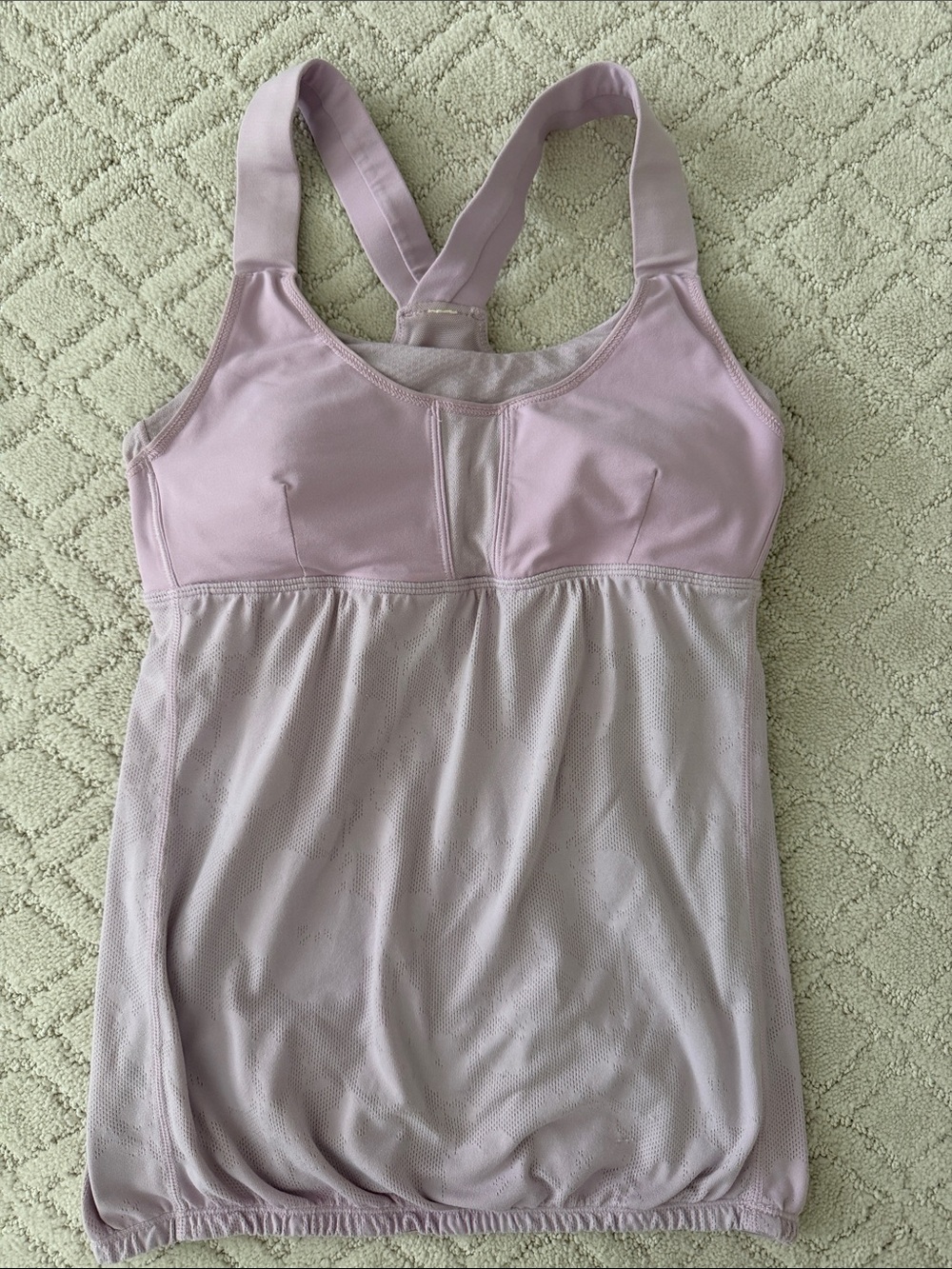 Lululemon light purple tank w/built in bra